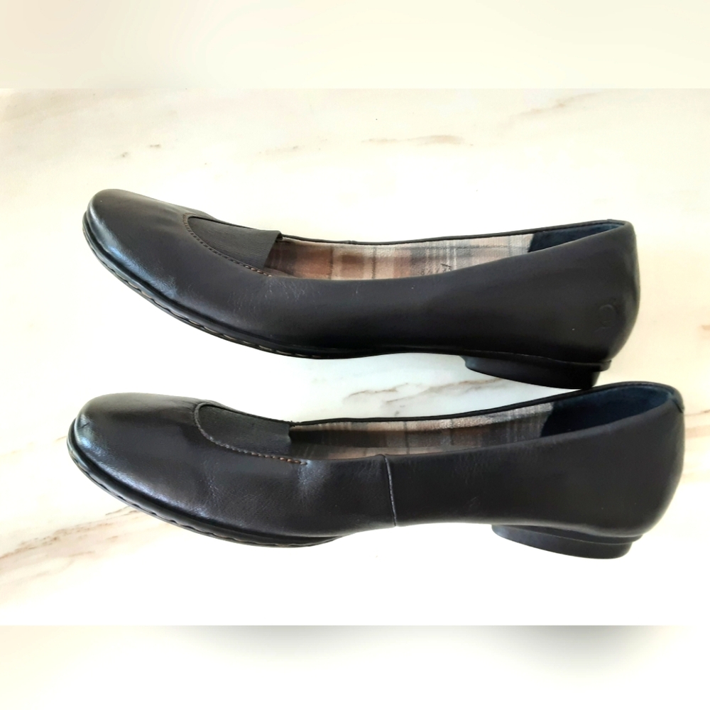BORN BLACK LEATHER W/ ELASTIC TOP | ROUND TOE BALLET FLATS SZ 8.5 M/W